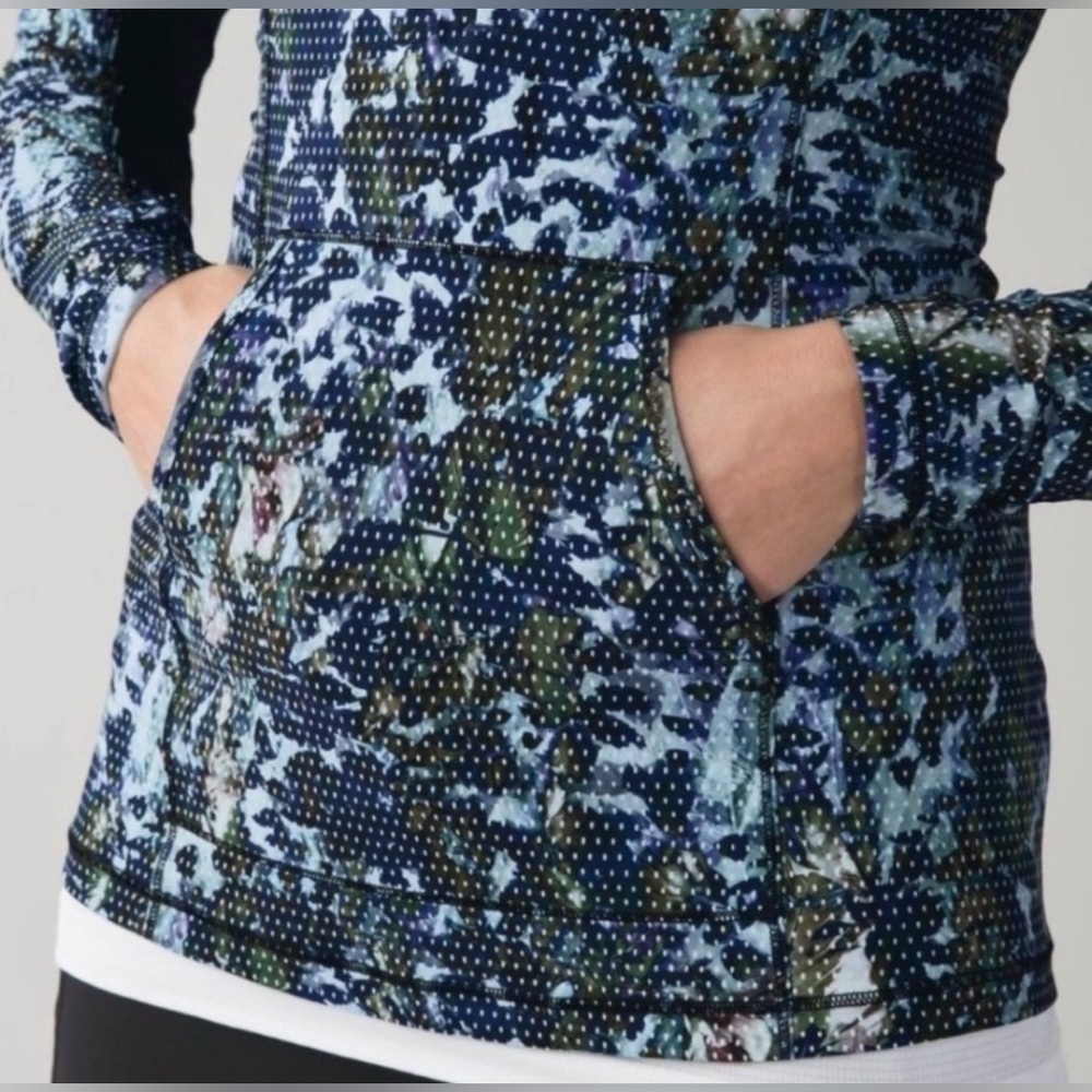 Lululemon Runbeam Pullover Lightweight Hoodie - image 4